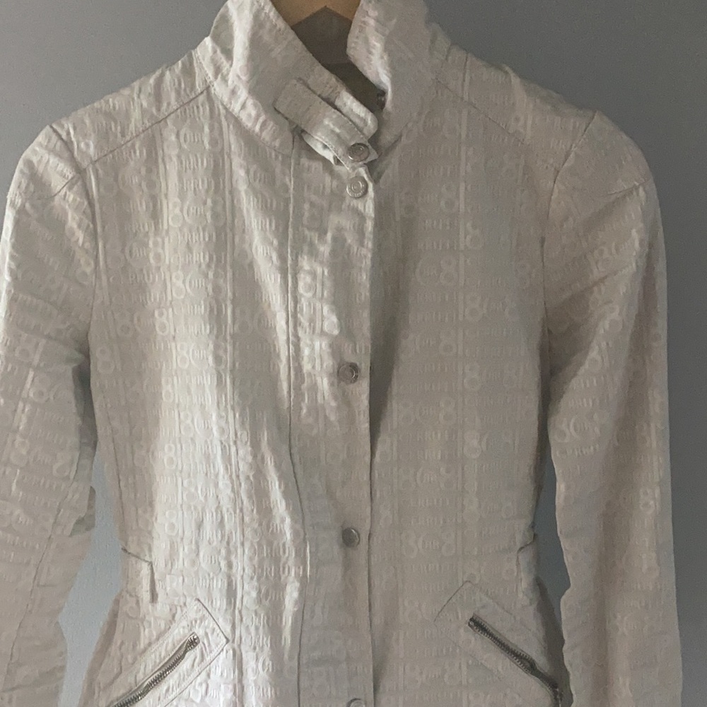 ❌SOLD❌ Cerruti jacket in great condition. It Sz 38